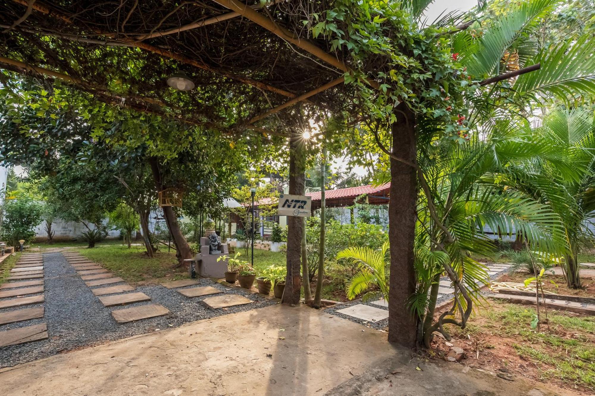 Отель Ntr Garden Ауровиль Экстерьер фото
