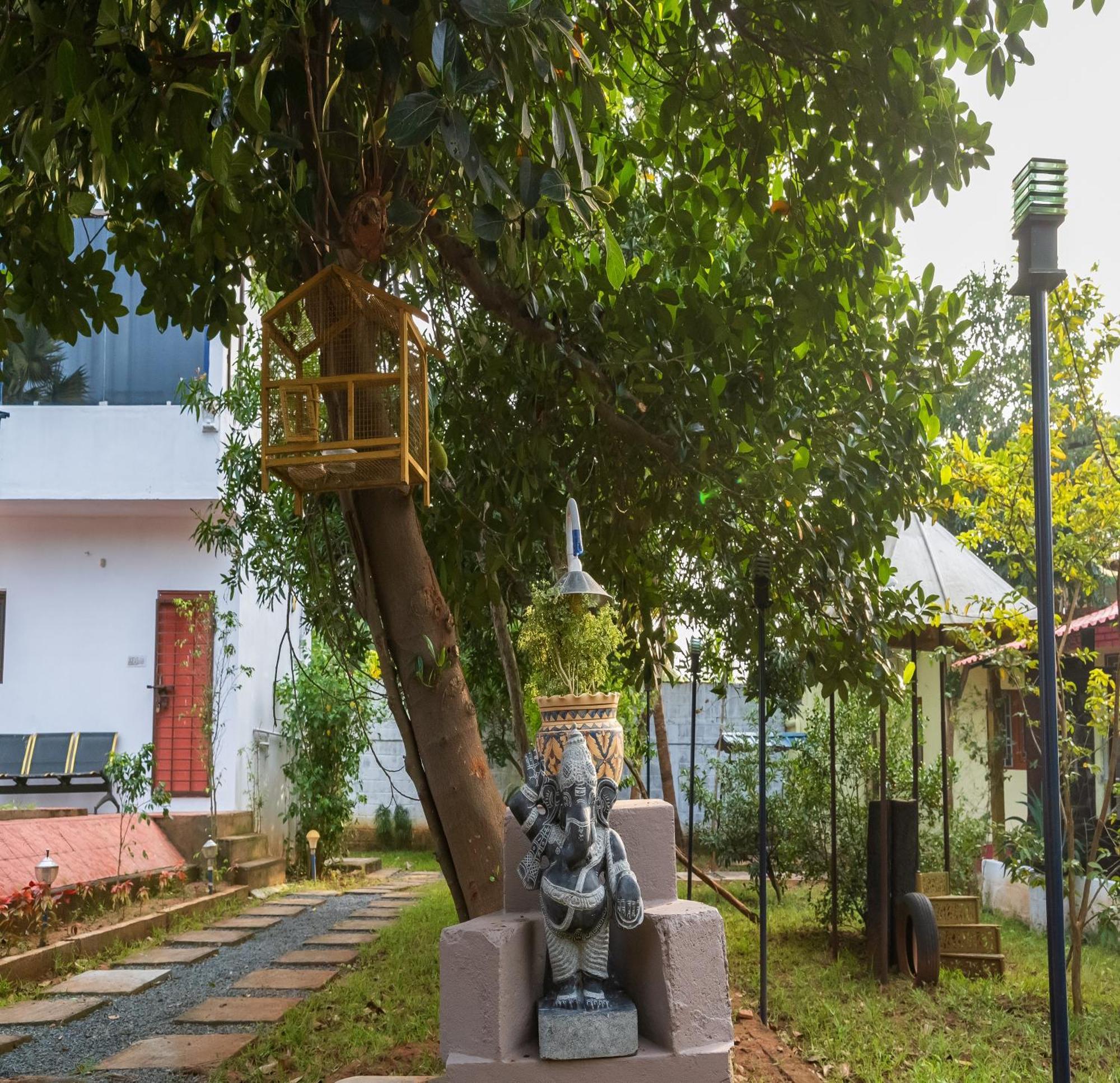 Отель Ntr Garden Ауровиль Экстерьер фото